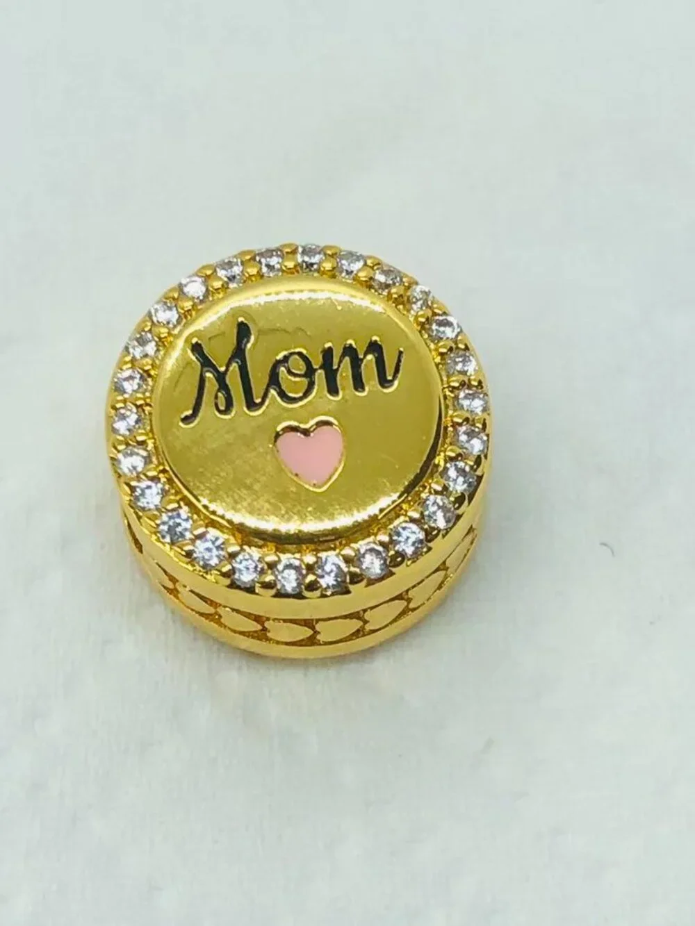 ✨ ✨Pandora Love Mom Bead exclusive Charm Gold plating Travel Jewelry